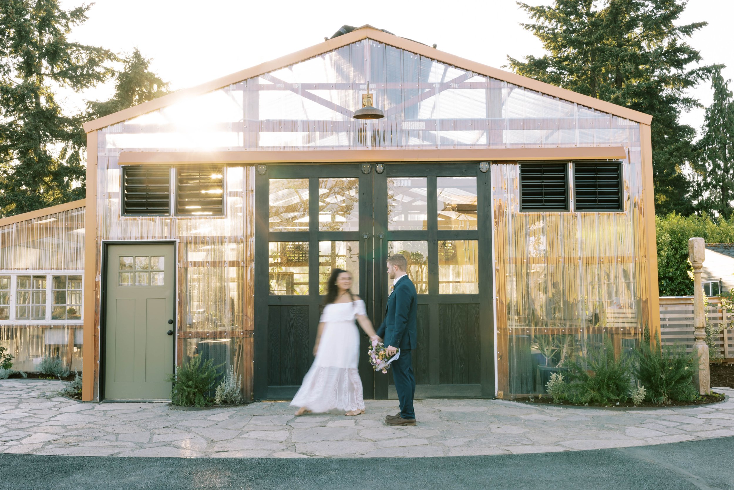 Mounthoodcenter_greenhouse_elopement_oregon_wedding_bohochic_MylaLiPhotos-168.jpg