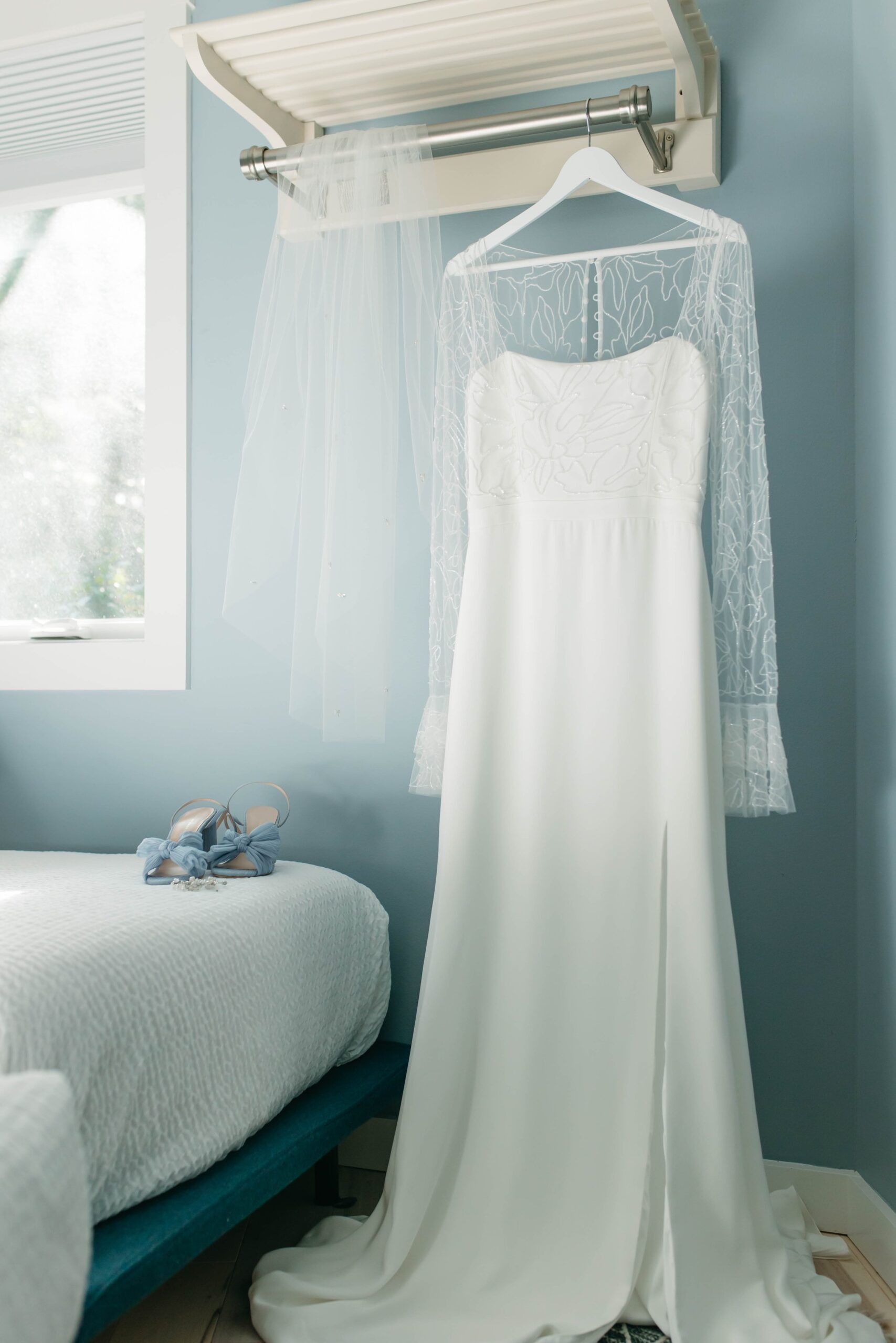  Elopement dress hanging, detail shot, Oregon elopement, film photography 